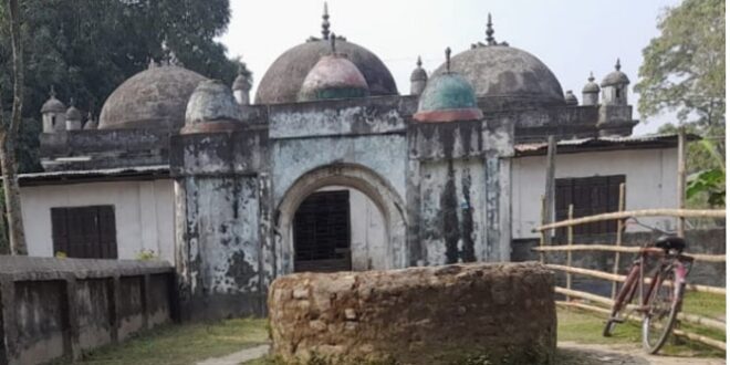 লালমনিরহাটে মোঘল আমলে নির্মিত মসজিদ বিলুপ্তির পথে