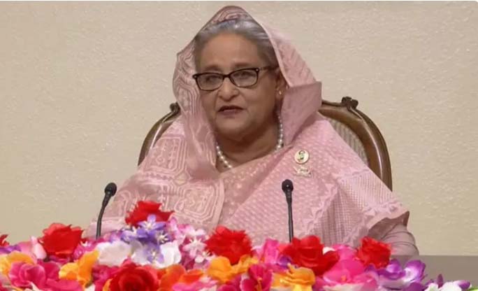 বিশ্ববিদ্যালয়ে অস্ত্রবাজি বন্ধ করেছে আ. লীগ