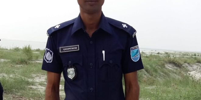 দেলোয়ার হোসেন: রাজবাড়ী জেলায় শ্রেষ্ঠ ওয়ারেন্ট তামিলকারি অফিসার
