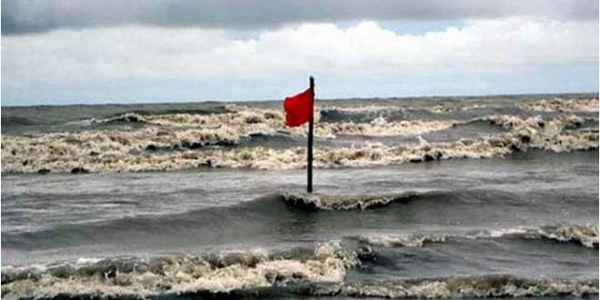 কক্সবাজারে ১০ নম্বর মহাবিপদ সংকেত