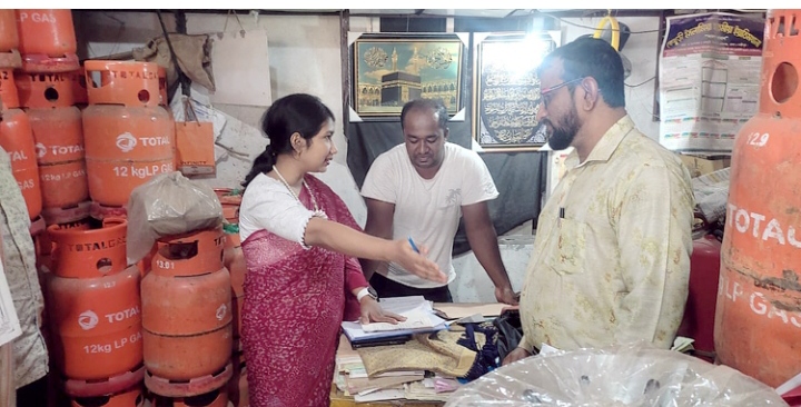অবৈধভাবে এলপিজি গ্যাস বিক্রি করায় ৪ প্রতিষ্ঠানকে জরিমানা