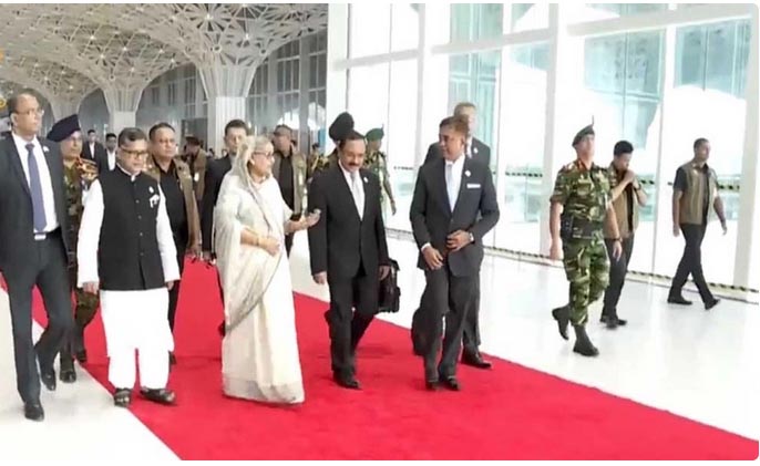 শাহজালাল বিমানবন্দরের তৃতীয় টার্মিনালের উদ্বোধনস্থলে প্রধানমন্ত্রী