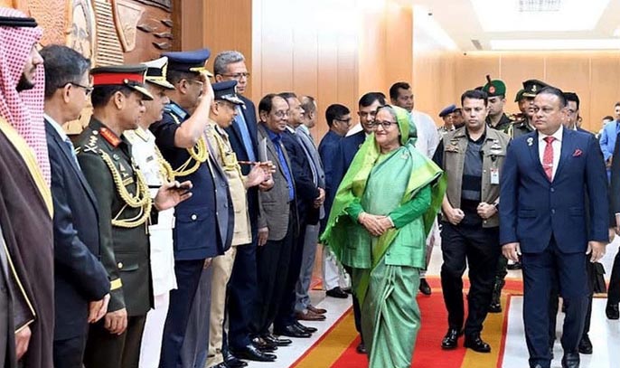 সৌদির পথে প্রধানমন্ত্রী শেখ হাসিনা