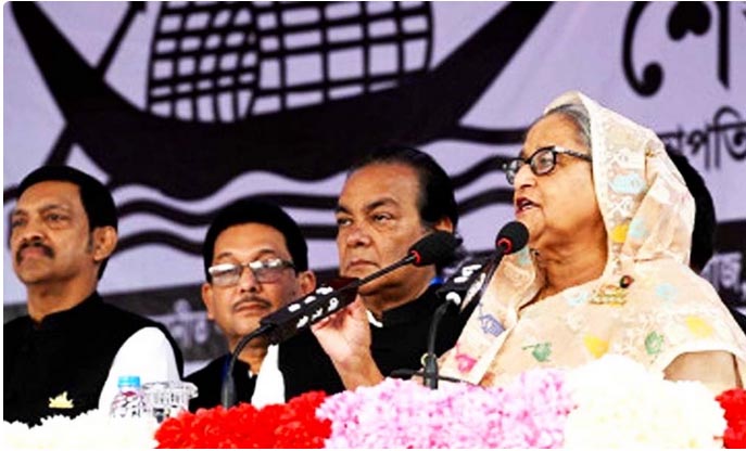 আমি বাংলার মানুষের ভালোবাসা পেতে চাই : শেখ হাসিনা