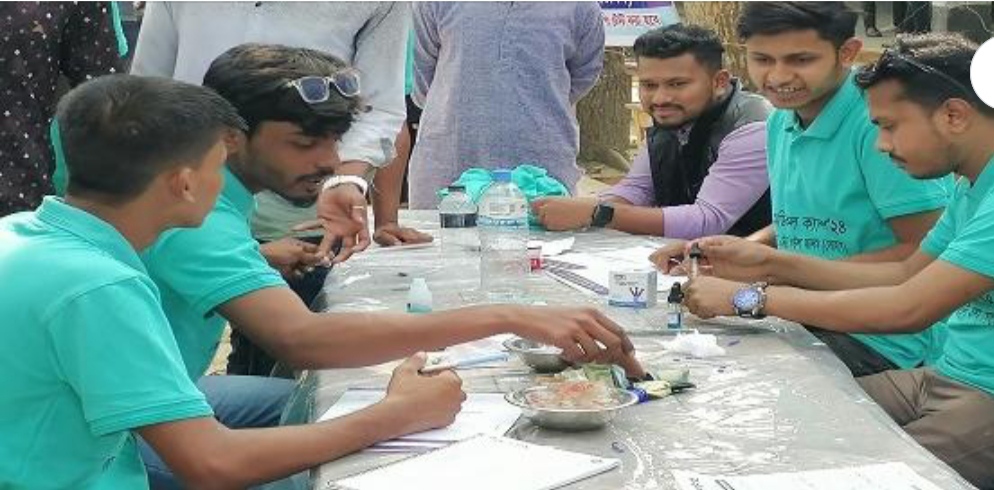 ঝিনাইদহে মানবিক ডাঃ সোহাগের পৃষ্ঠপোষকতায় ফ্রী মেডিকেল ক্যাম্প অনুষ্ঠিত