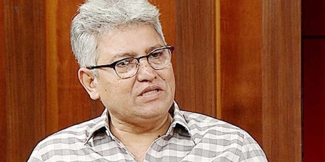 দর্শকের কথা/ ‘ডিসেম্বরে দেশে ভয়ানক রাজনৈতিক সংঘাত ঘটবে’