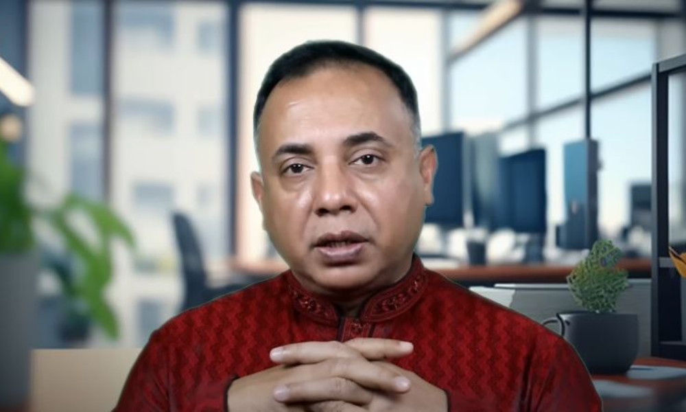 যখন শিকলবন্দি বাংলাদেশিদের নামানো হলো, দেখলাম অপমানের এক কোরিওগ্রাফি–জিল্লুর রহমান