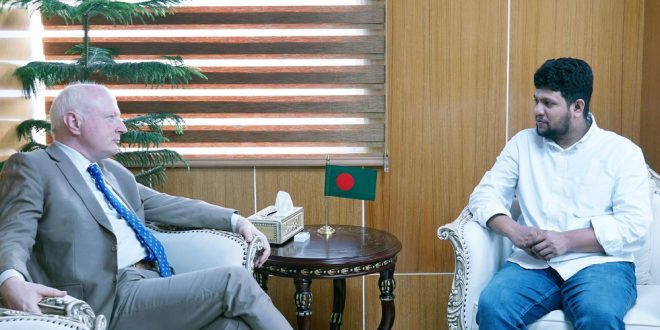 তথ্য ও সম্প্রচার উপদেষ্টার সঙ্গে জার্মানির রাষ্ট্রদূতের সাক্ষাৎ