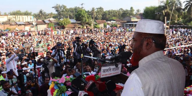 জন্ম নিয়েই বাপের সঙ্গে পাল্লা দিও না : গোলাম পরওয়ার