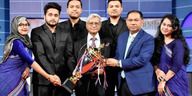 সরকার কিছু তরুণকে নানা সুযোগ-সুবিধা দিয়ে বিপথগামী করেছে : সুব্রত চৌধুরী