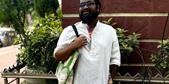 সাংবাদিক ও কনটেন্ট ক্রিয়েটর নাহিদ রিয়াসাদ মারা গেছেন