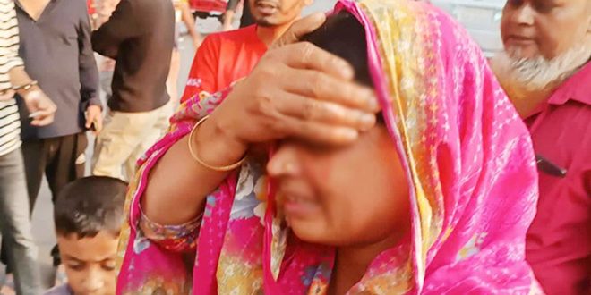 রাজধানীর ৩ স্থানে ককটেল বিস্ফোরণ