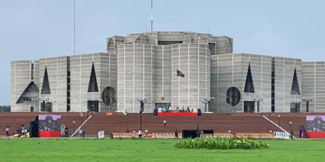 জুলাই সনদ ও সংবিধান সংস্কারের আলোচনা নিয়ে সংসদে তুমুল বিতর্ক