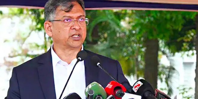 পুলিশ কোনো দলের লাঠিয়াল বাহিনী নয় : স্বরাষ্ট্রমন্ত্রী পুলিশ কোনো দলের লাঠিয়াল বাহিনী নয় : স্বরাষ্ট্রমন্ত্রী
