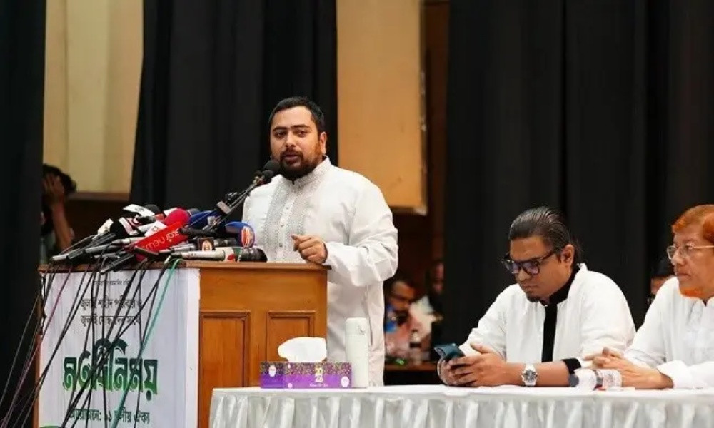 পরিবর্তনের পথে বাধা হয়ে দাঁড়িয়েছে সরকার : নাহিদ ইসলাম