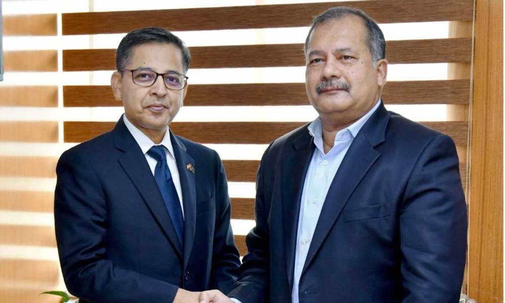 তথ্যমন্ত্রীর সঙ্গে ভারতীয় হাইকমিশনারের সাক্ষাৎ