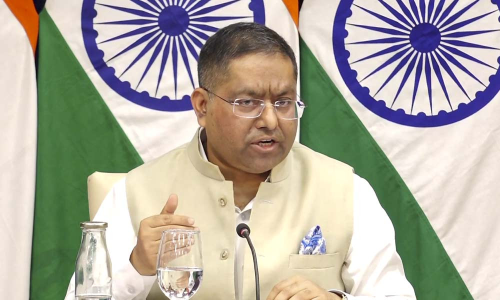 শেখ হাসিনাকে প্রত্যর্পণের অনুরোধ খতিয়ে দেখা হচ্ছে : রণধীর জয়সওয়াল