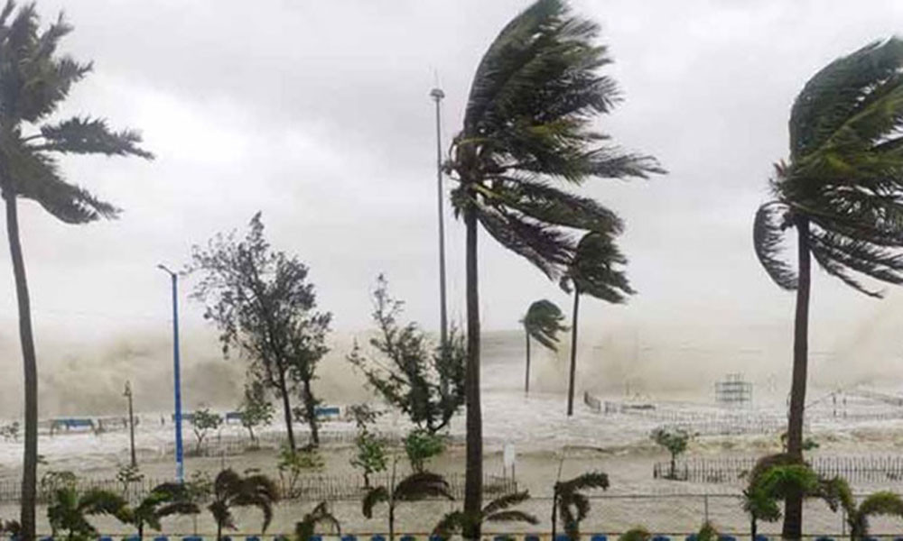 ৩ জেলায় ৮০ কিমি বেড়ে ঝড়-বৃষ্টির শঙ্কা