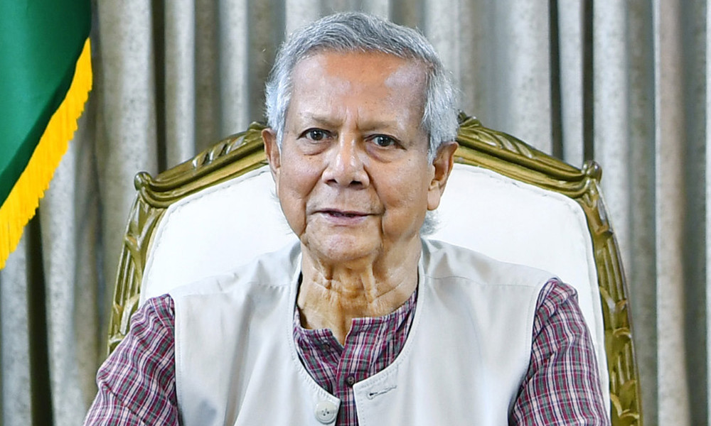 ড. ইউনূসের ‘অতি গুরুত্বপূর্ণ ব্যক্তি’র মর্যাদা ৬ মাস কমাল সরকার