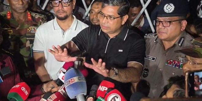 চট্টগ্রাম পানির ওপর ভাসছে না, সুন্দর আছে : প্রতিমন্ত্রী