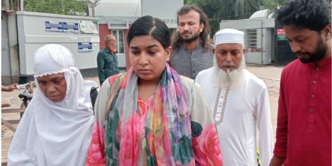মবের চাপেই সন্ত্রাসবিরোধী মামলা দেয় পুলিশ : ইমি