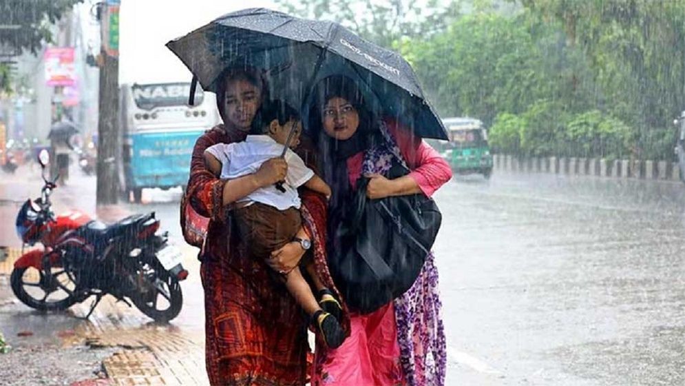 দুপুরের মধ্যে ৫ অঞ্চলে ঝড়বৃষ্টির আশঙ্কা