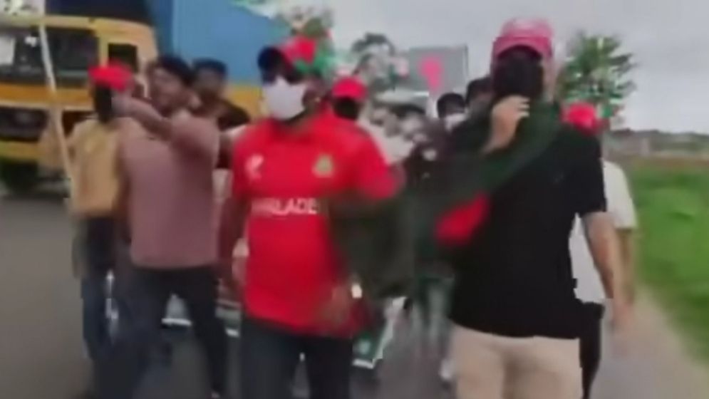 কুমিল্লায় নিষিদ্ধ ছাত্রলীগের ঝটিকা মিছিল