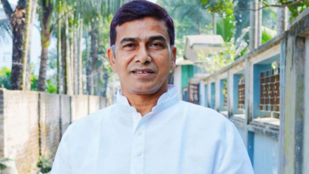 প্রতিমন্ত্রীর হস্তক্ষেপে রক্ষা পেলেন গরু ব্যবসায়ী