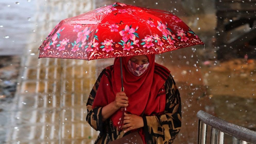 দুপুরের মধ্যে যেসব জেলায় বজ্রবৃষ্টির আভাস