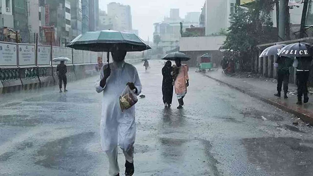 ঢাকাসহ ৮ জেলায় বজ্রবৃষ্টির আভাস