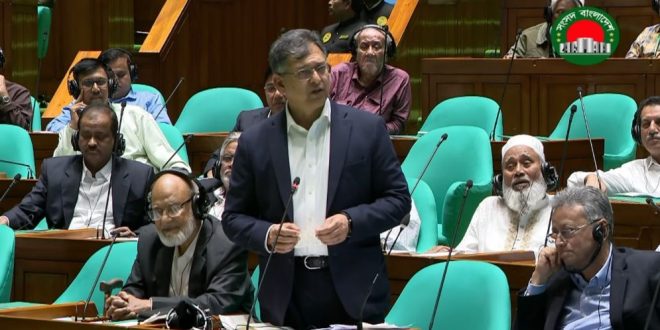 ইসলামী ব্যাংক নির্বাচনের আগে একটি দলকে ১১ হাজার কোটি টাকা দিয়েছে: স্বরাষ্ট্রমন্ত্রী ইসলামী ব্যাংক নির্বাচনের আগে একটি দলকে ১১ হাজার কোটি টাকা দিয়েছে: স্বরাষ্ট্রমন্ত্রী