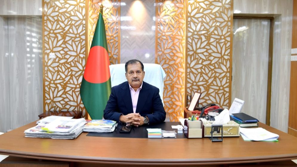 প্রকল্পের কাজ যথাসময়ে সম্পন্ন করার নির্দেশ তথ্যমন্ত্রীর
