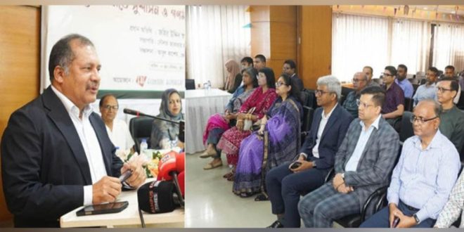 গণমাধ্যম হচ্ছে রাষ্ট্র ও সমাজের আয়না, সঠিক চেহারা দেখাতে এর বস্তুনিষ্ঠতা জরুরি: তথ্যমন্ত্রী