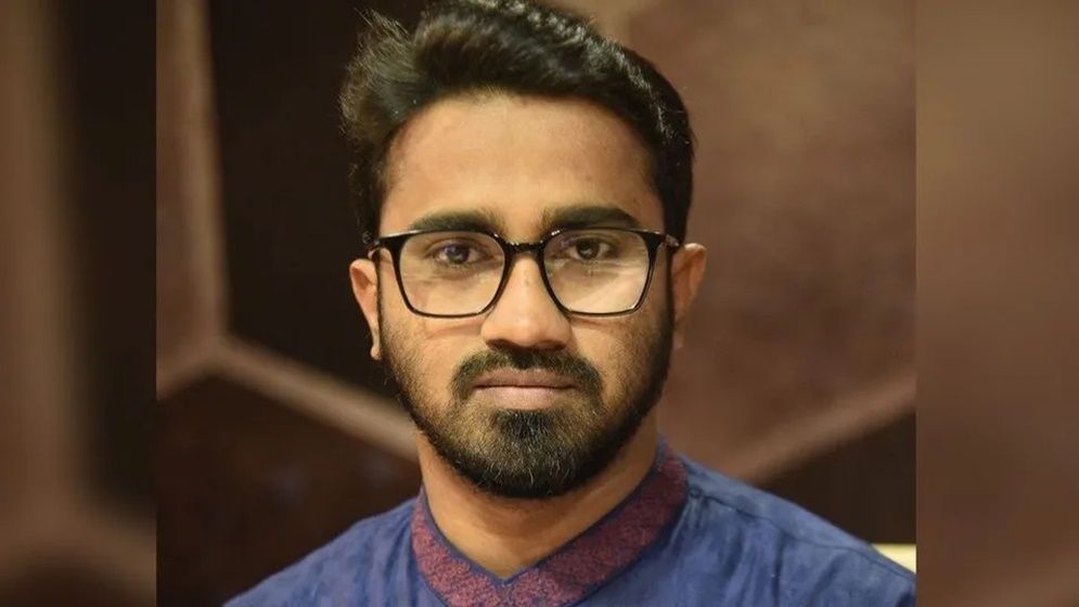‘স্বরাষ্ট্রমন্ত্রী কোর্সের বাইরে বলা শুরু করলেন, ভ্যাবাচ্যাকা খেয়ে গেলেন জামায়াত এমপিরা’