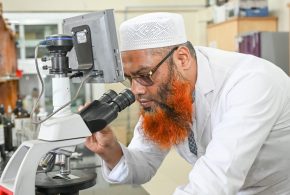 গাকৃবিতে কাঁঠালের বীজ থেকে ঘনীভূত খনিজসমৃদ্ধ খাদ্য উপাদান তৈরির প্রযুক্তি উদ্ভাবন