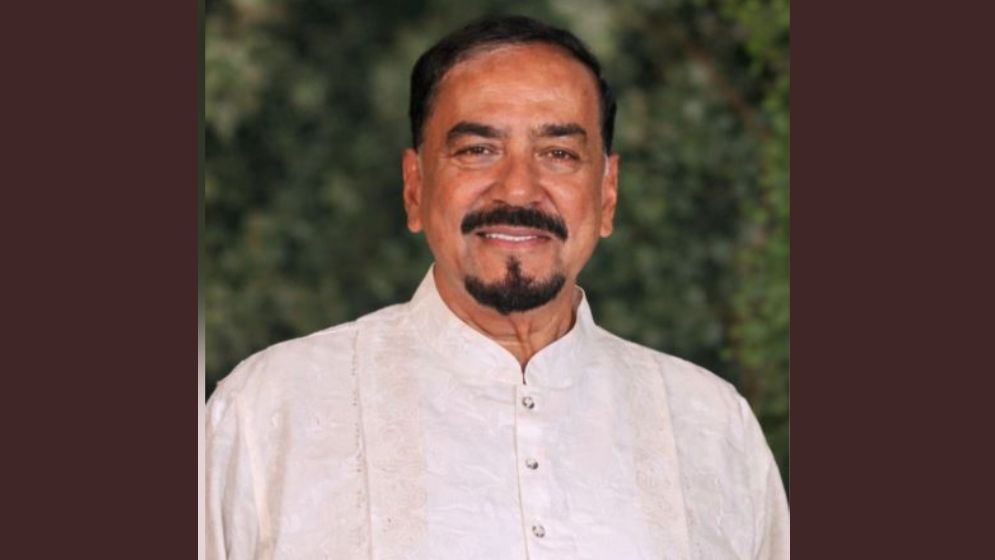 কাতারের পথে স্পিকার