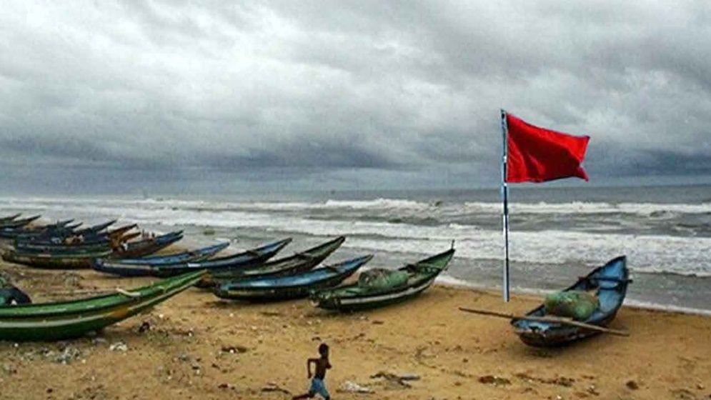 চার সমুদ্রবন্দরে সতর্কসংকেত, বৃষ্টি নিয়ে যে বার্তা দিল আবহাওয়া অফিস