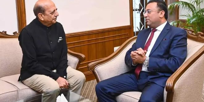হাসিনার বিষয়ে ভারতের হাইকমিশনারের সঙ্গে যে কথা হলো উপদেষ্টার