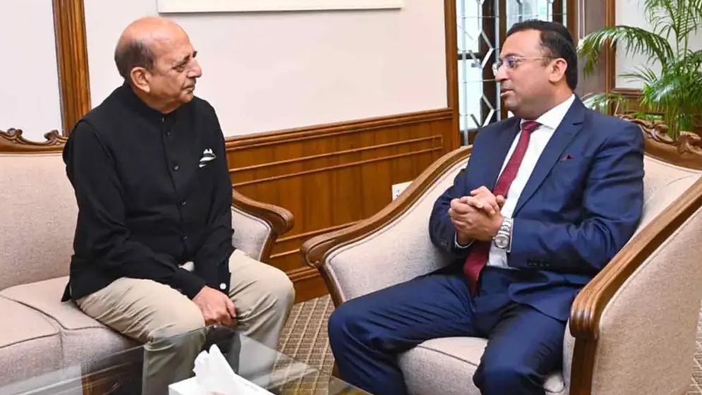 হাসিনার বিষয়ে ভারতের হাইকমিশনারের সঙ্গে যে কথা হলো উপদেষ্টার
